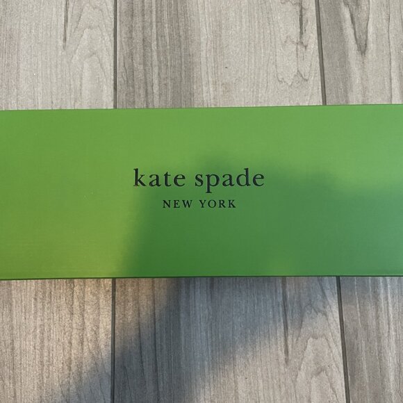 Kate Spade EMPTY shoe box - storage, organization, gift - with tissue - Picture 2 of 3